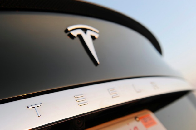 tesla-model-s-logo.jpg